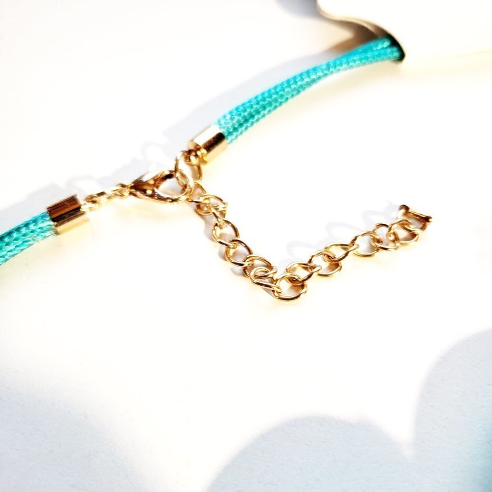 Turquoise Geometric pendant statement necklace - Picture 7 of 8